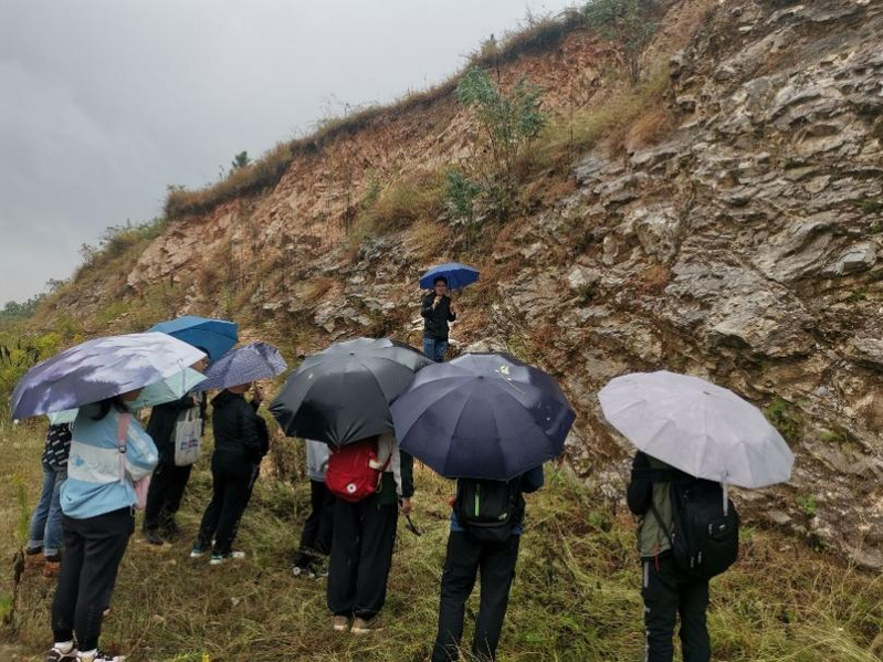 新葡萄官网学子在第六届全国大学生地质技能竞赛中斩获佳绩