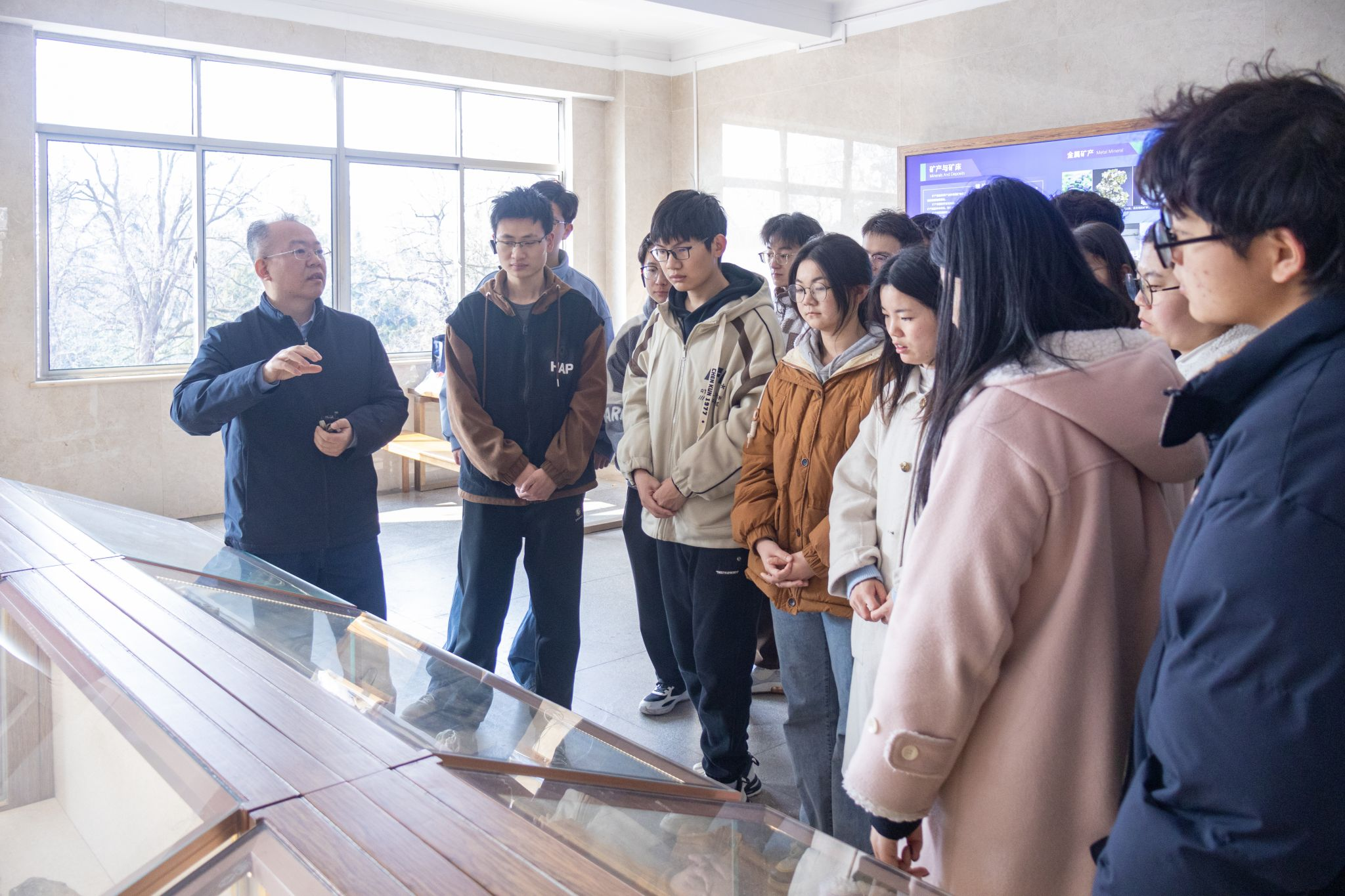 新葡萄88805官网开展“开学第一课”系列主题教育活动构建“三维驱动”全链条育人新范式